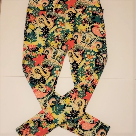 SALE! $10 Alone/2 for $16 LuLaRoe Leggings - Picture 2 of 3